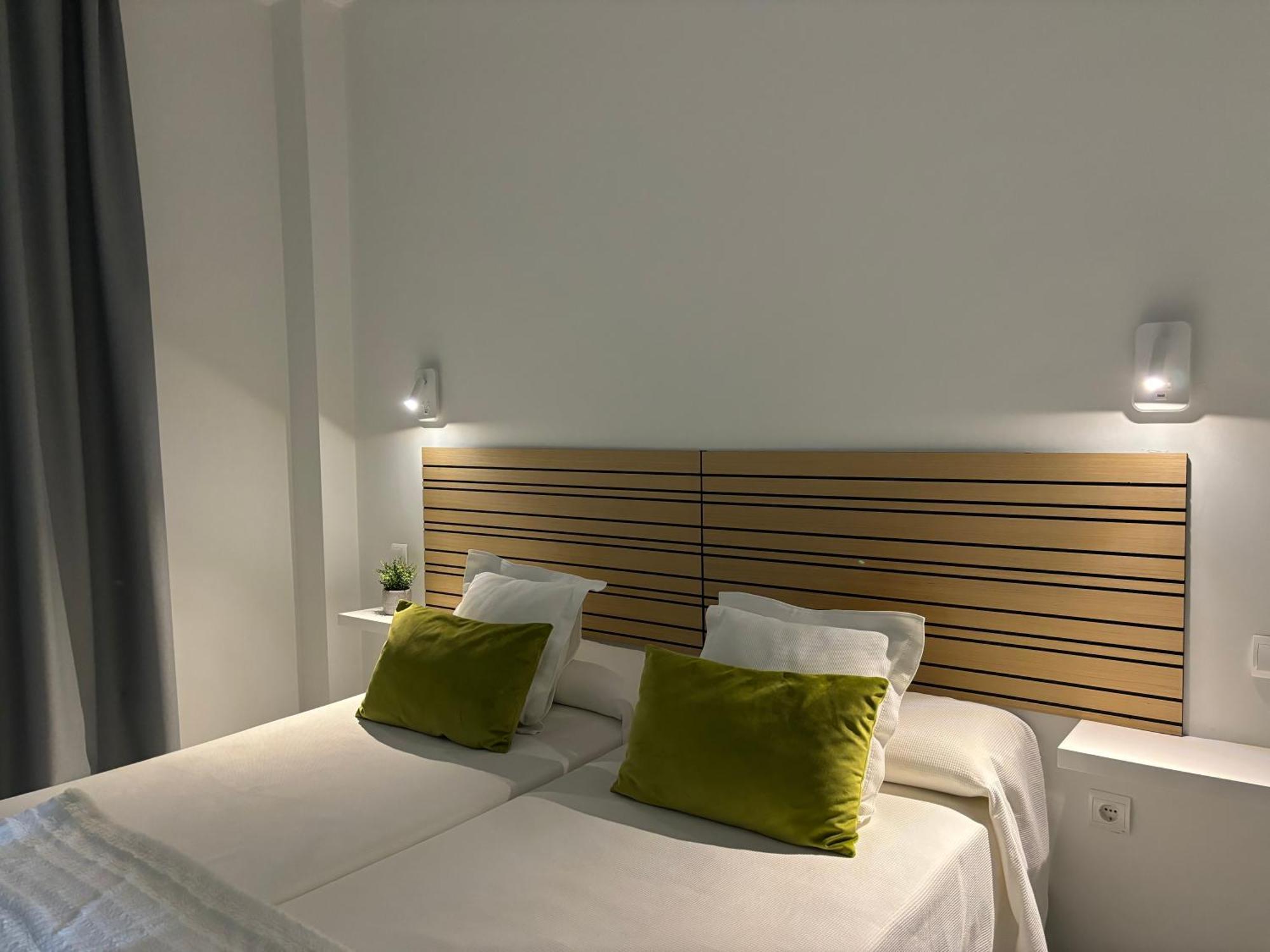 Aznalcázar Hotel Lince מראה חיצוני תמונה